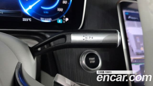 Mercedes-Benz EQS SUV 2023 — ფოტო 19/34