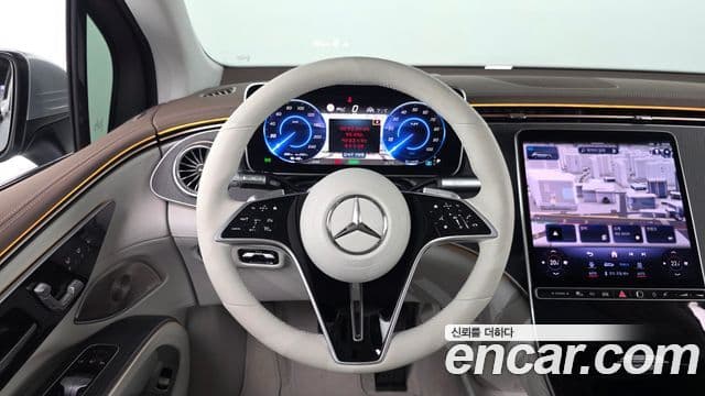 Mercedes-Benz EQS SUV 2023 — ფოტო 3/34