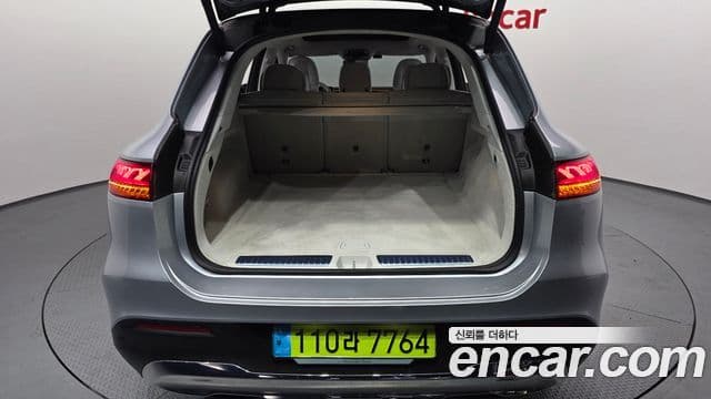 Mercedes-Benz EQS SUV 2023 — ფოტო 32/34