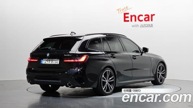 BMW 3 Series 2021 — ფოტო 2/20