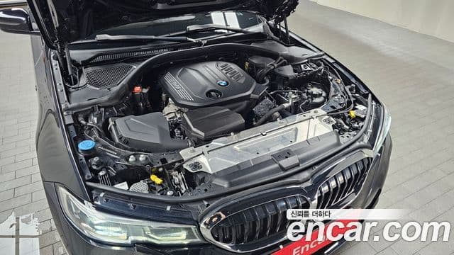 BMW 3 Series 2021 — ფოტო 6/20