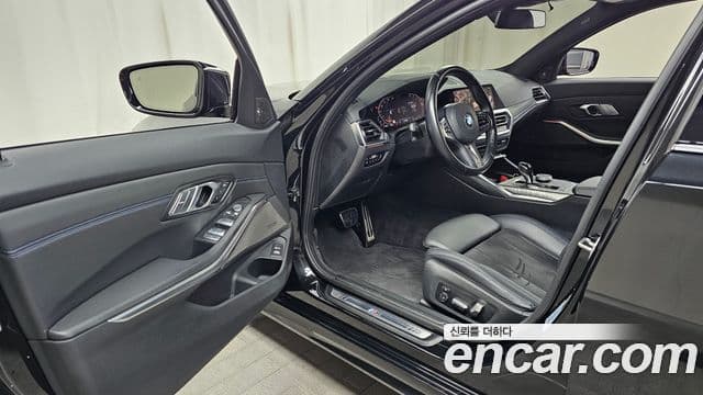 BMW 3 Series 2021 — ფოტო 10/20