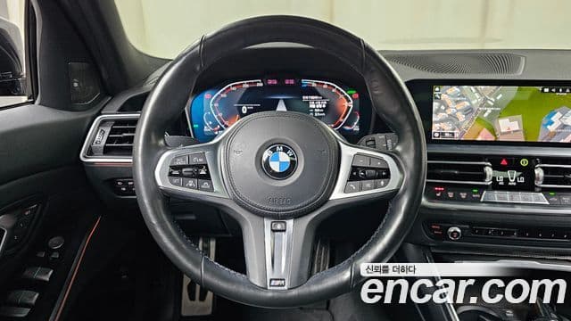 BMW 3 Series 2021 — ფოტო 13/20
