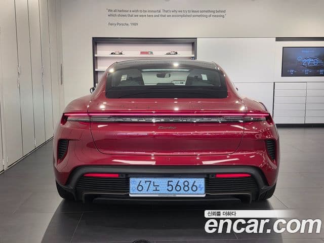 Porsche Taycan 2025 — ფოტო 16/20