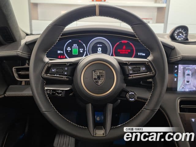 Porsche Taycan 2025 — ფოტო 3/20