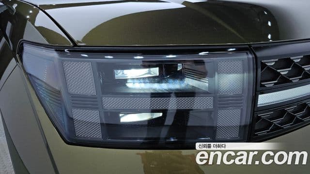 Hyundai Santa Fe 2024 — ფოტო 16/41