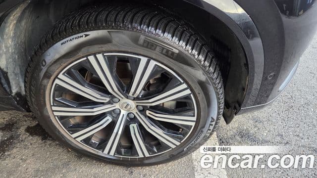 Volvo XC90 2020 — Şəkil 13/18