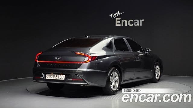 Hyundai Sonata 2019 — Фото 2/20