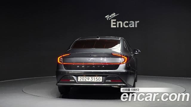 Hyundai Sonata 2019 — Фото 4/20