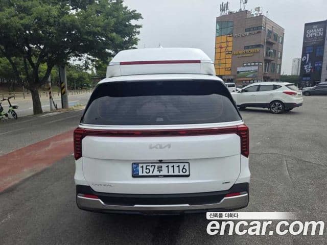 Kia Carnival 2024 — Şəkil 3/18