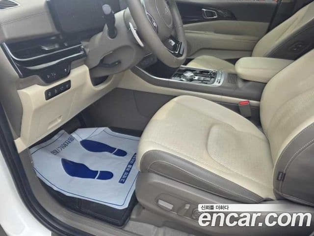 Kia Carnival 2024 — Şəkil 11/18