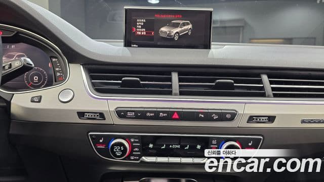 Audi Q7 2019 — ფოტო 14/20