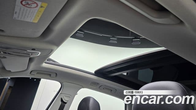 Audi Q7 2019 — ფოტო 17/20