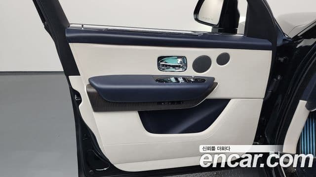 Rolls-Royce Cullinan 2020 — Photo 12/41