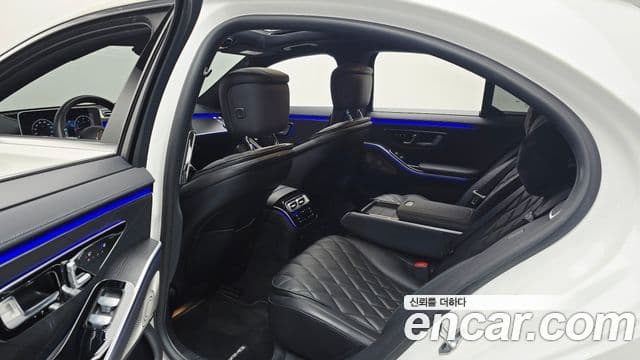 Mercedes-Benz S-Class 2022 — ფოტო 19/20