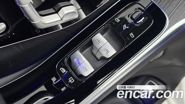 Mercedes-Benz S-Class 2022 — Photo 32/36