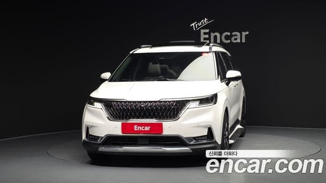 Kia Carnival 2021 — Фото 2/20