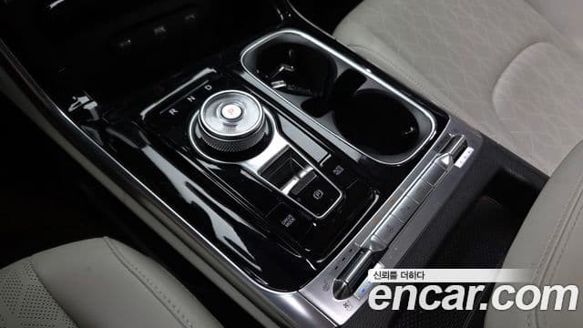 Kia Carnival 2021 — Фото 7/20