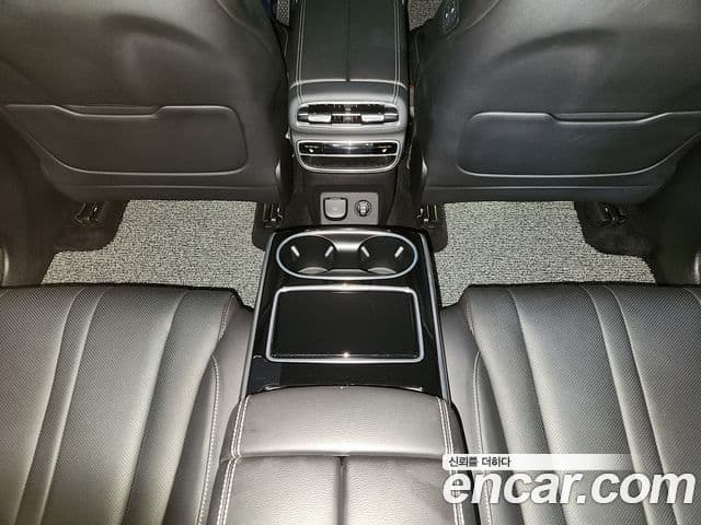 Genesis GV80 2021 — ფოტო 16/20