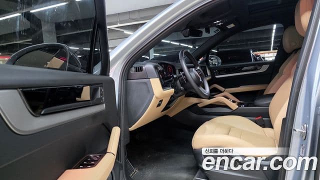 Porsche Cayenne 2025 — Şəkil 9/19