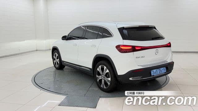 Mercedes-Benz EQA 2025 — ფოტო 19/20