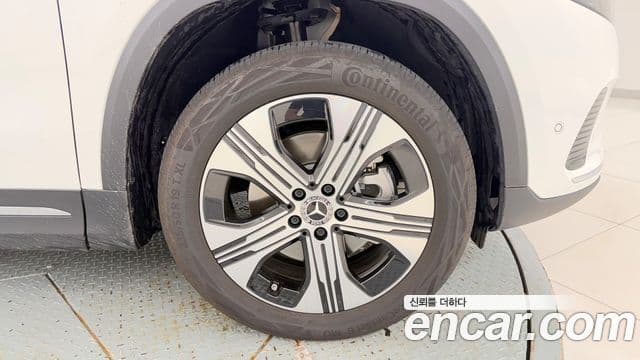 Mercedes-Benz EQA 2025 — ფოტო 6/20