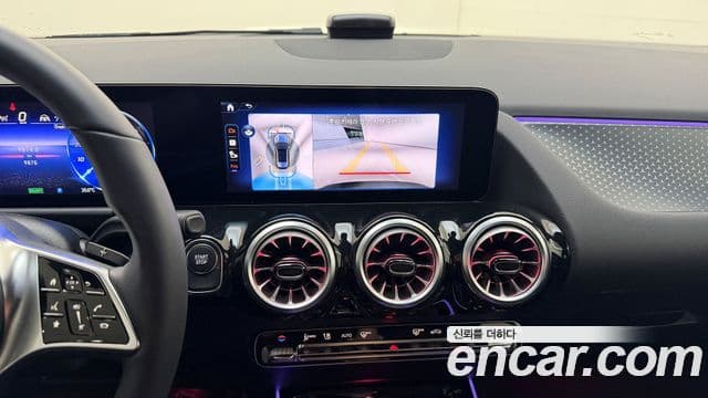 Mercedes-Benz EQA 2025 — ფოტო 16/20