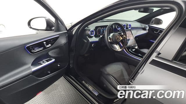 Mercedes-Benz C-Class 2023 — Şəkil 10/20