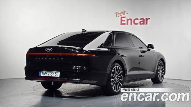 Hyundai Grandeur 2023 — Şəkil 2/20