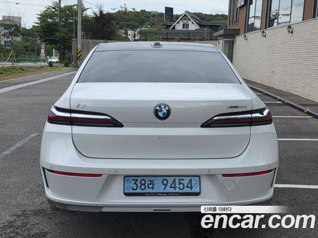 BMW i7 2026 — ფოტო 10/12