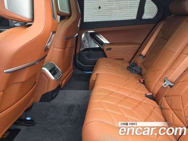 BMW i7 2026 — ფოტო 2/12