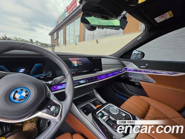 BMW i7 2026 — ფოტო 6/12