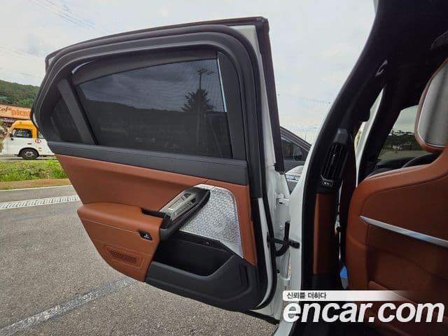 BMW i7 2026 — ფოტო 11/12