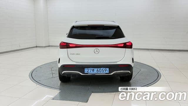 Mercedes-Benz EQA 2025 — ფოტო 17/20