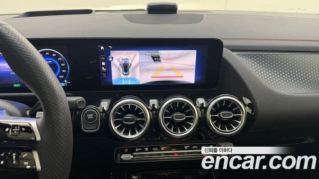 Mercedes-Benz EQA 2025 — ფოტო 11/20