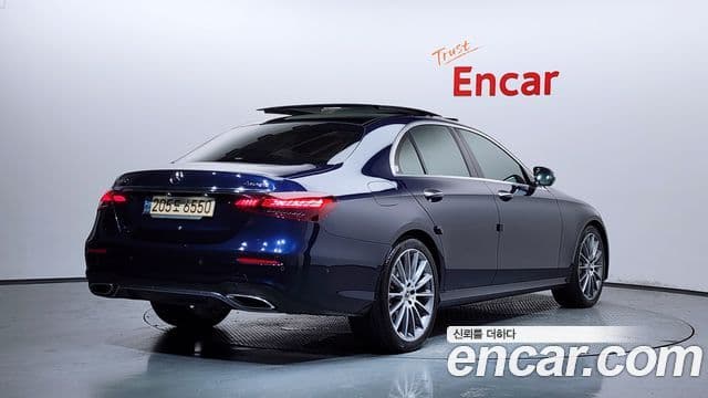 Mercedes-Benz E-Class 2021 — ფოტო 2/20