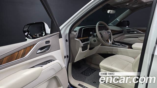 Cadillac Escalade 2024 — ფოტო 10/20