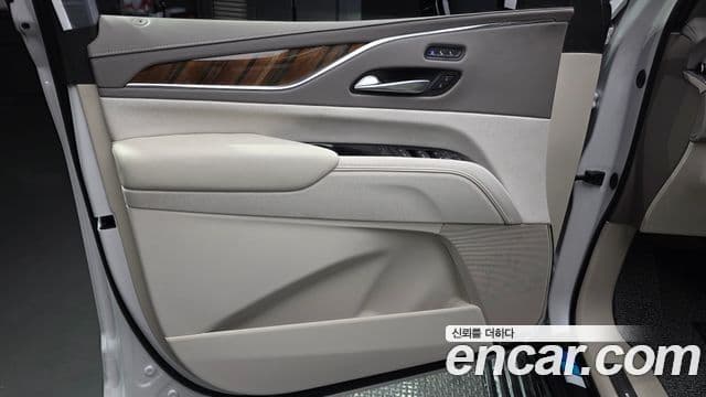 Cadillac Escalade 2024 — Photo 22/35