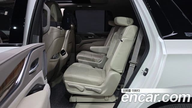 Cadillac Escalade 2024 — Photo 20/35