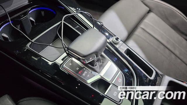 Audi A4 2021 — Şəkil 8/20