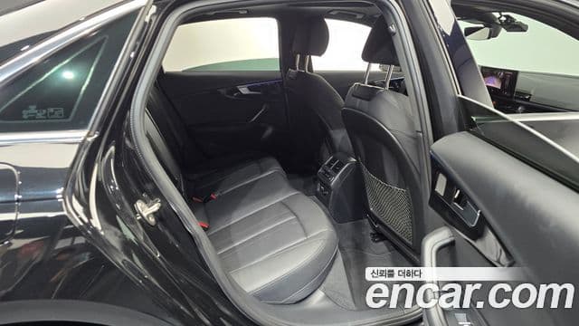 Audi A4 2021 — Şəkil 12/20