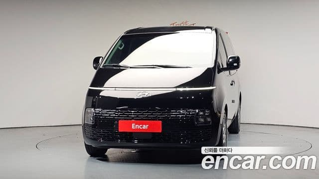 Hyundai Staria 2023 — ფოტო 3/20