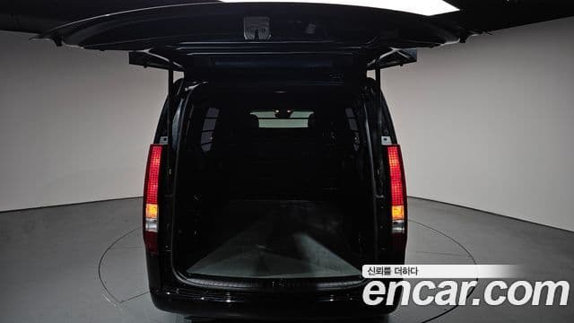 Hyundai Staria 2023 — Şəkil 20/20