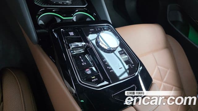 BMW 5 Series 2025 — фото 9 из 20