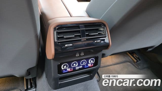 BMW 5 Series 2025 — Şəkil 18/20