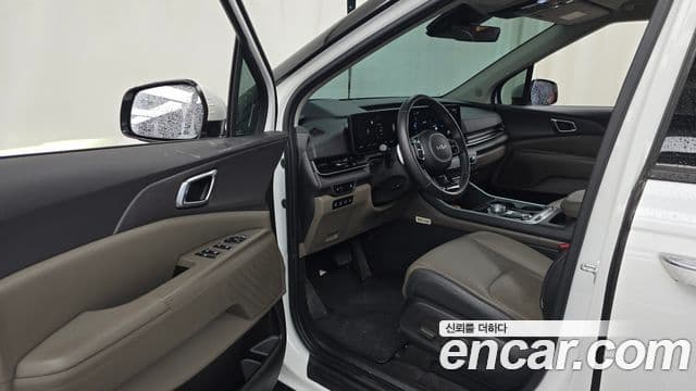 Kia Carnival 2024 — Şəkil 10/20