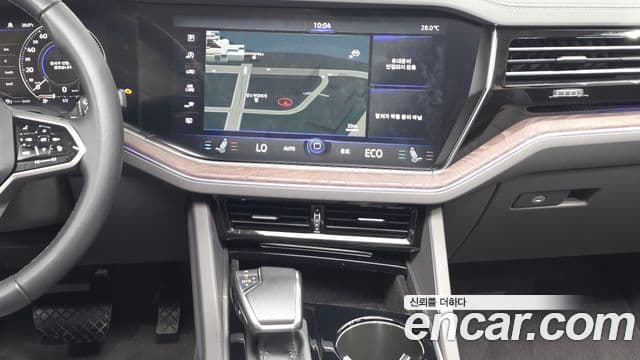 Volkswagen Touareg 2023 — Şəkil 13/20