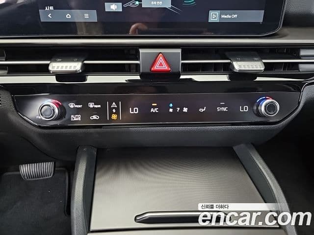 Kia Sportage 2025 — ფოტო 16/20