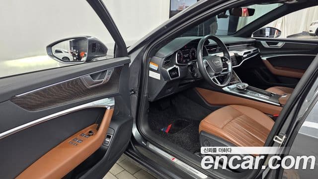 Audi A6 2022 — Şəkil 10/20