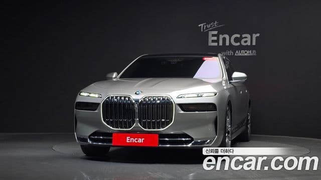 BMW 7 Series 2024 — ფოტო 3/20